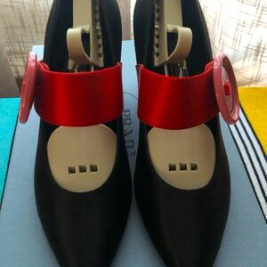 Prada black/red heels. Size 7